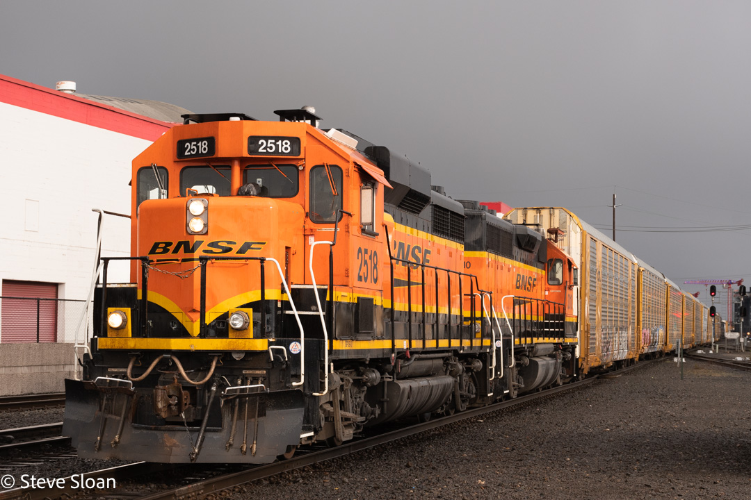 On Friday, March 24, 2023, at Vancouver, WA, BNSF 2518.